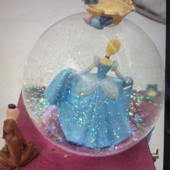 Disney Cinderella Snow Globe Fairy Godmother A Dream Is A Wish Your Heart Makes - Picture 2 of 6